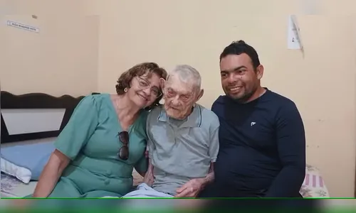 Brasileiro de 112 anos se torna o homem mais velho do mundo
