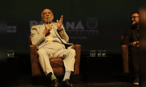 Diretor de O Poderoso Chefão, Francis Ford Copolla lota Teatro Guaíra