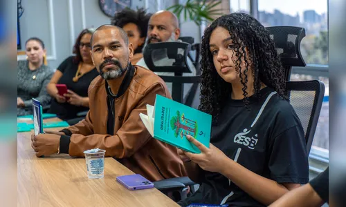 Combate ao racismo nas escolas vira marco da educação do Paraná