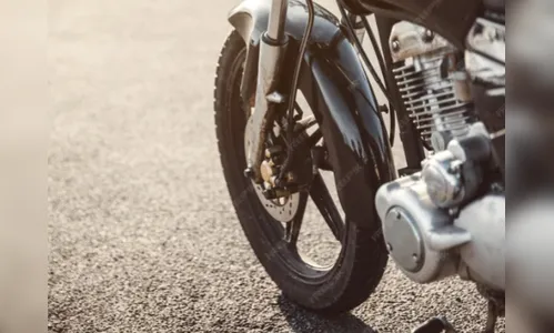 Motociclista tem a moto roubada após se acidentar em Apucarana