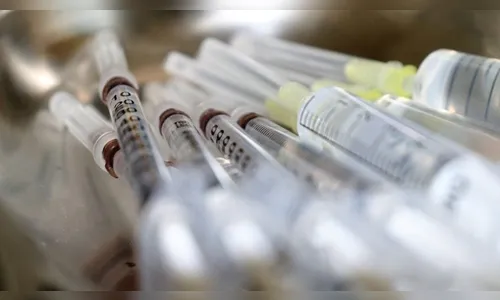 Mpox: OMS aprova primeira vacina para uso emergencial em crianças