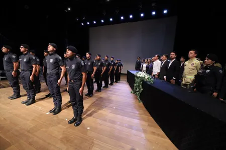 Formatura ocorreu no Cine Teatro Fênix