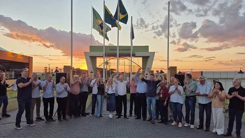 Início da 20ª Expovale de Ivaiporã atraí grande público ao Parque de Exposições