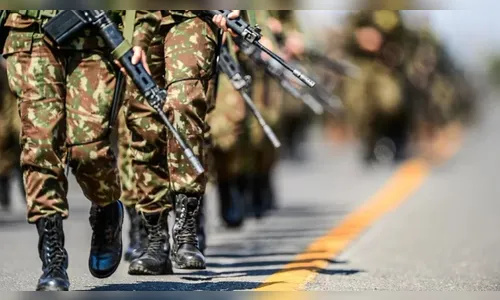 Governo quer mexer na aposentadoria de militares para diminuir rombo