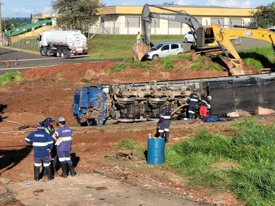 Locomotiva será retirada do local nesta sexta-feira (29)