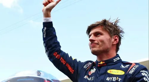 Max Verstappen é tetracampeão mundial de Fórmula 1