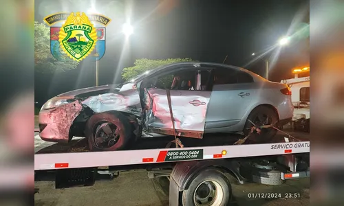 Motorista de carro foge após acidente com caminhonete na PR-444
