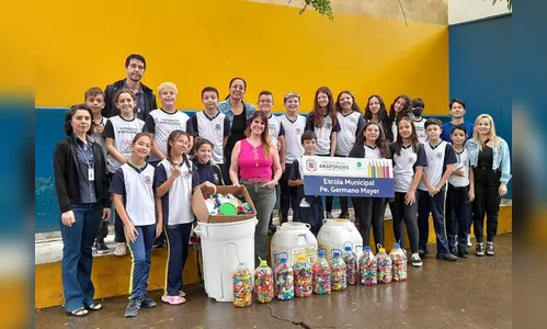 Campanha de arrecadação de tampinhas tem ajuda de escola de Arapongas