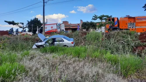 O acidente ocorreu por volta das 17h desta sexta-feira (15)