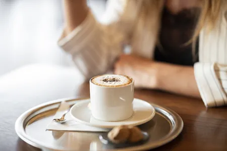 O café instantâneo contém duas vezes mais acrilamida que o café moído