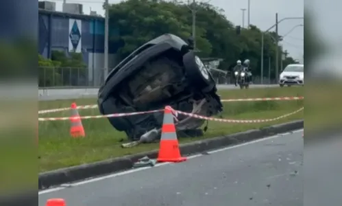 Motorista morre ao ser ejetado em colisão no Paraná