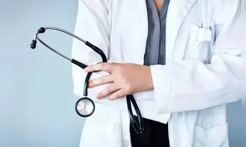 Paciente se desentende com médico sobre prescrição de medicamento