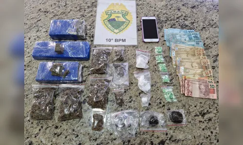 Casal preso usava Corsa verde para fazer 