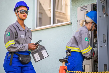 O número de mulheres ocupadas atingiu 2,617 milhões no Paraná no 3º trimestre de 2024