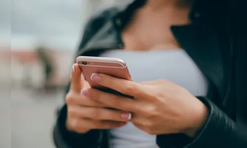 Brasileiros passam 9 horas por dia nas redes sociais