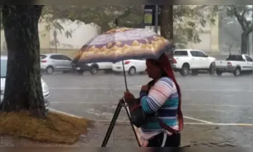 Tempo muda e grande volume de chuva é previsto para o Paraná