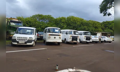 Estado leiloa 312 veículos inservíveis; lote de Apucarana é incluído