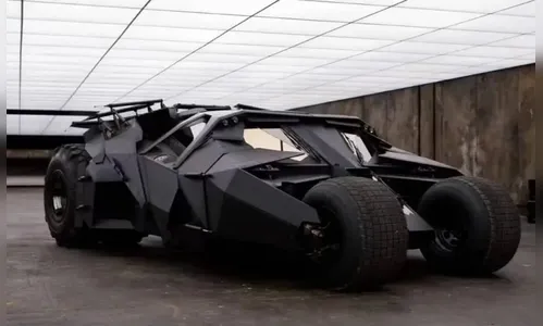 Quer ter um batmóvel? Carro do Batman está à venda e vale uma fortuna
