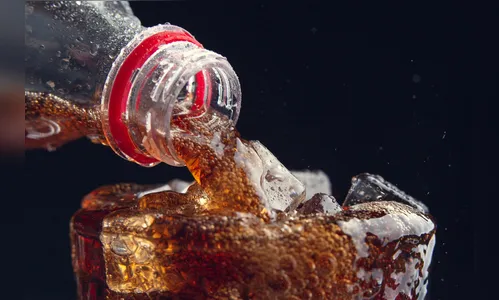 PM flagra ladrão comprando refrigerante com cartão furtado de casa