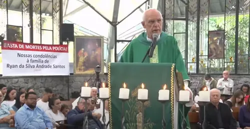 Padre celebrou missa em homenagem ao Ryan