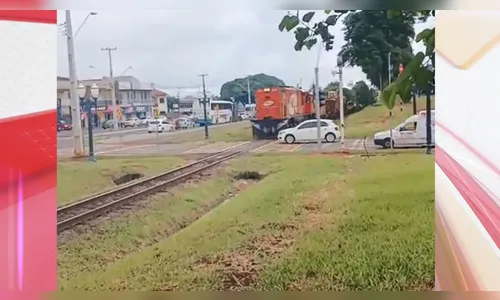 Vídeo mostra acidente entre carro e trem em Arapongas; assista