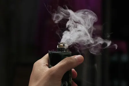 Pesquisas indicam que um vape equivale ao consumo de cerca de 20 cigarros