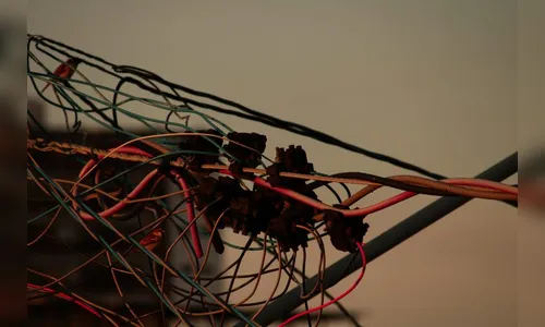 Polícia prende homem com quase 9kg de fios de cobre em Apucarana