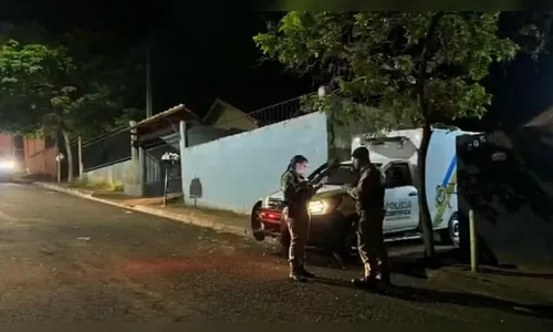 Homem é baleado e morto com filho no colo; criança também foi atingida