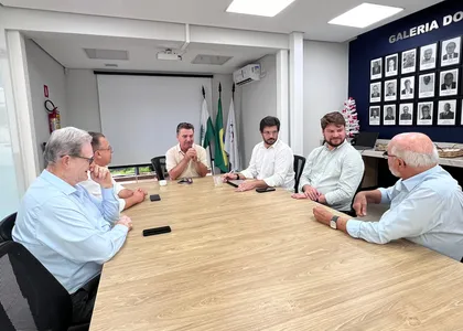 Primeira reunião do grupo chamado G6