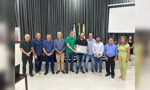 Câmara de Vereadores avalia segurança e homenageia empresário