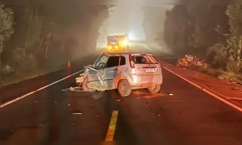 Dois homens morrem em grave acidente na PR-466, em Pitanga