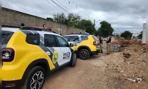 Corpo é encontrado envolvido em plástico preto em canteiro de obras