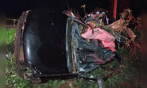 Acidente na PR-497 termina com uma jovem morta e quatro feridos