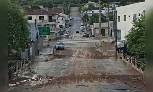 Força-tarefa faz buscas de criança levada por enxurrada no PR
