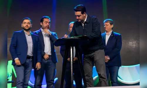 Ratinho Jr anuncia banco de fomento para estados do Sul e Sudeste