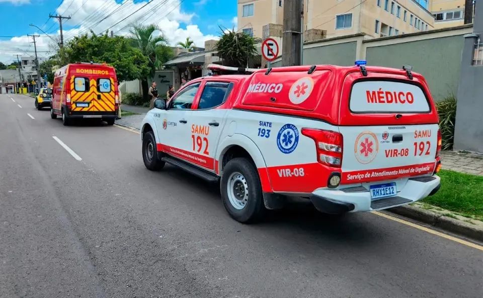 A mulher precisou ser entubada ainda no local do acidente