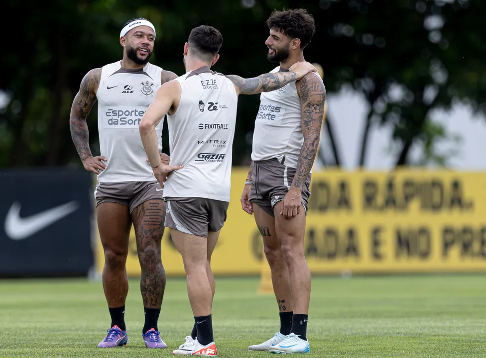 Ataque do Corinthians tem Memphis, Yuri Alberto e Garro