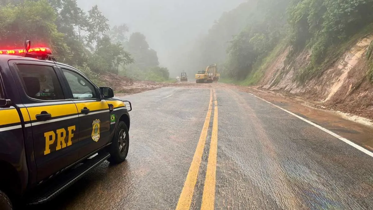 BR-277 segue com interdições em dois pontos nesta segunda