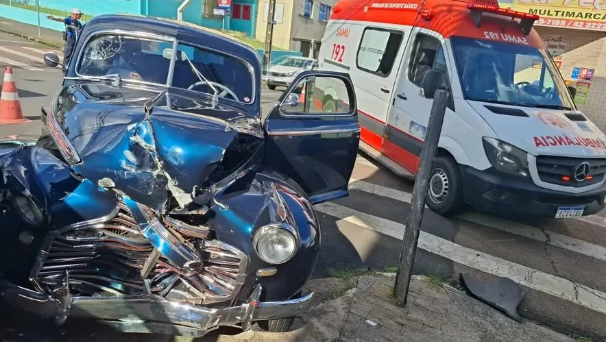 Carro de colecionador se envolveu em acidente