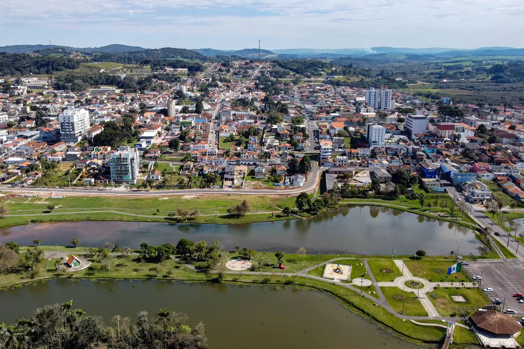 Castro, cidade do Paraná localizada na região Centro-Oriental