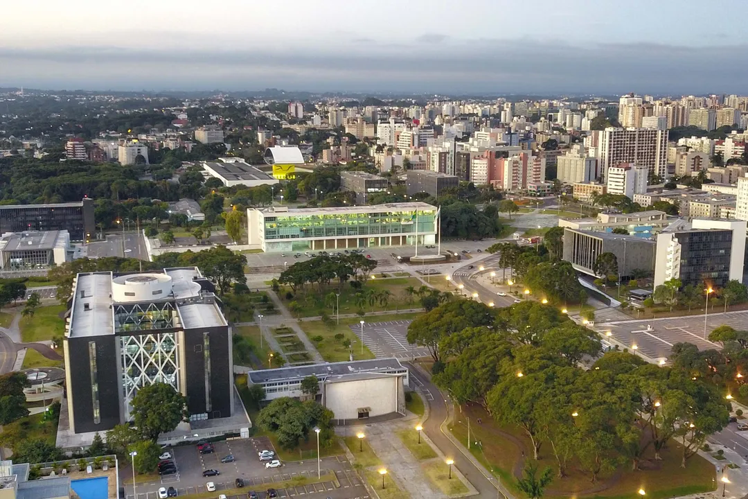 Esse é o sexto ano consecutivo que o governo estadual faz o pagamento adiantado e de maneira única do décimo terceiro salário