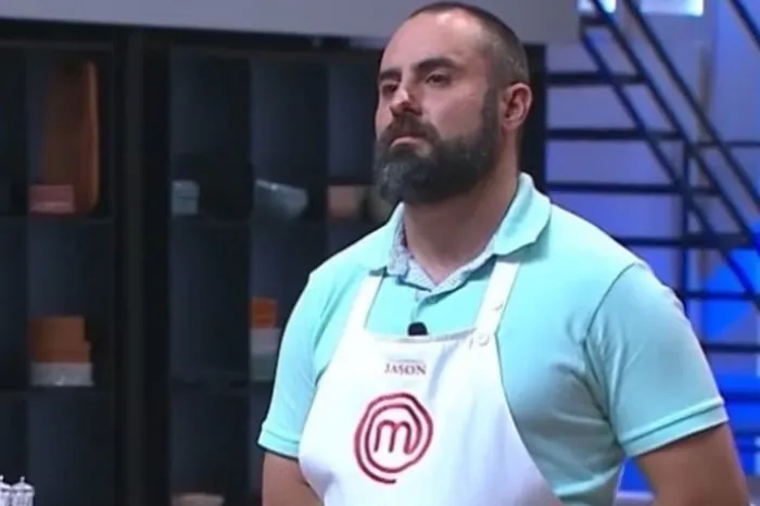 Jason é natural de Florianópolis, é casado e tem duas filhas. Antes de ficar conhecido como chef de cozinha, ele era empresário no ramo de construção civil.