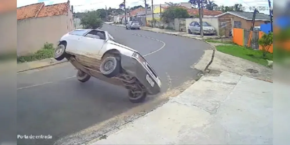 O carro envolvido foi levado para o pátrio do 1º Batalhão de Polícia Militar