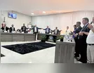 Carlos Gil toma posse em terceiro mandato e destaca metas de gestão