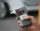 Homem perde controle de moto após ver viatura e é preso por embriaguez