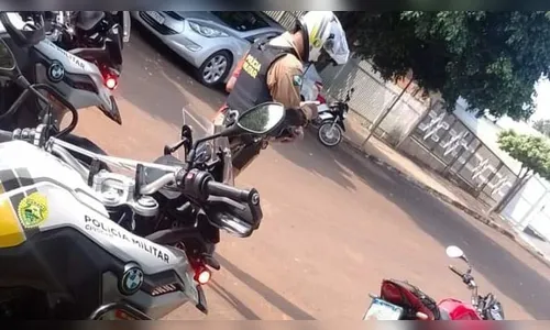Homem com CNH cassada é flagrado pilotando moto com irregularidades