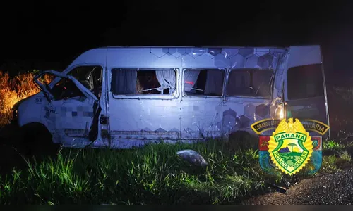 Acidente entre ônibus e van na PR-444 deixa três feridos em Arapongas