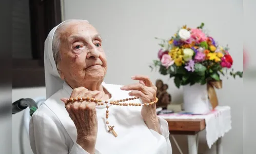 Com 116 anos, brasileira é considerada pessoa mais velha do mundo