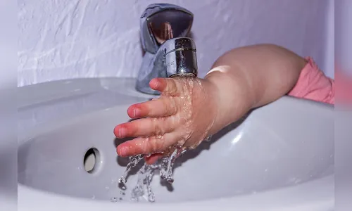 Vazamento de água afeta abastecimento em São Pedro do Ivaí