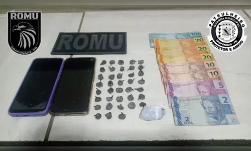 Quatro pessoas são presas por tráfico de drogas em Arapongas